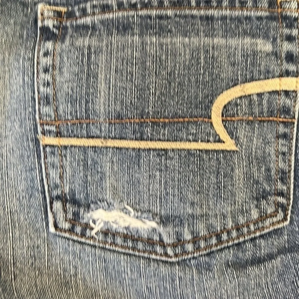 American Eagle Outfitters‎ Hi Rise Festival Destroyed Cuffed Jean Shorts Size 8